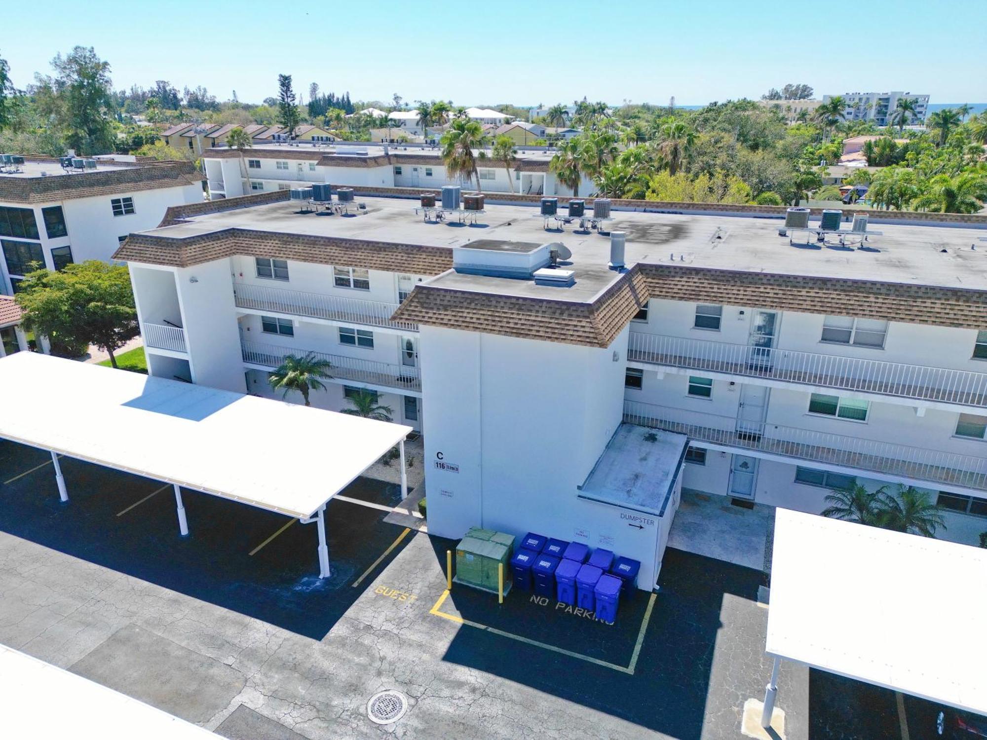 Updated Condo With Pool, Walk To Crescent Beach & Restaurants! Sarasota Exterior photo
