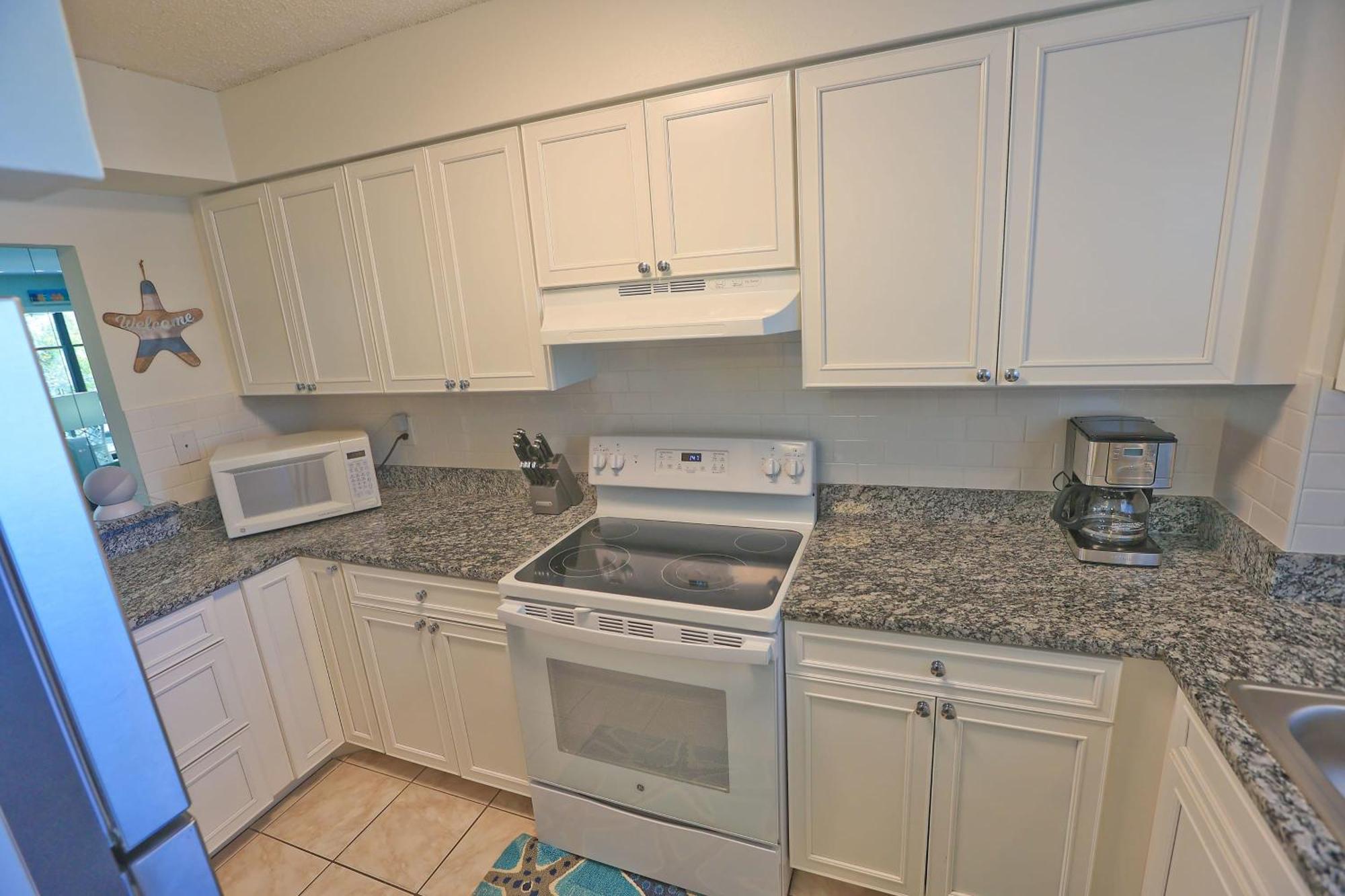 Updated Condo With Pool, Walk To Crescent Beach & Restaurants! Sarasota Exterior photo